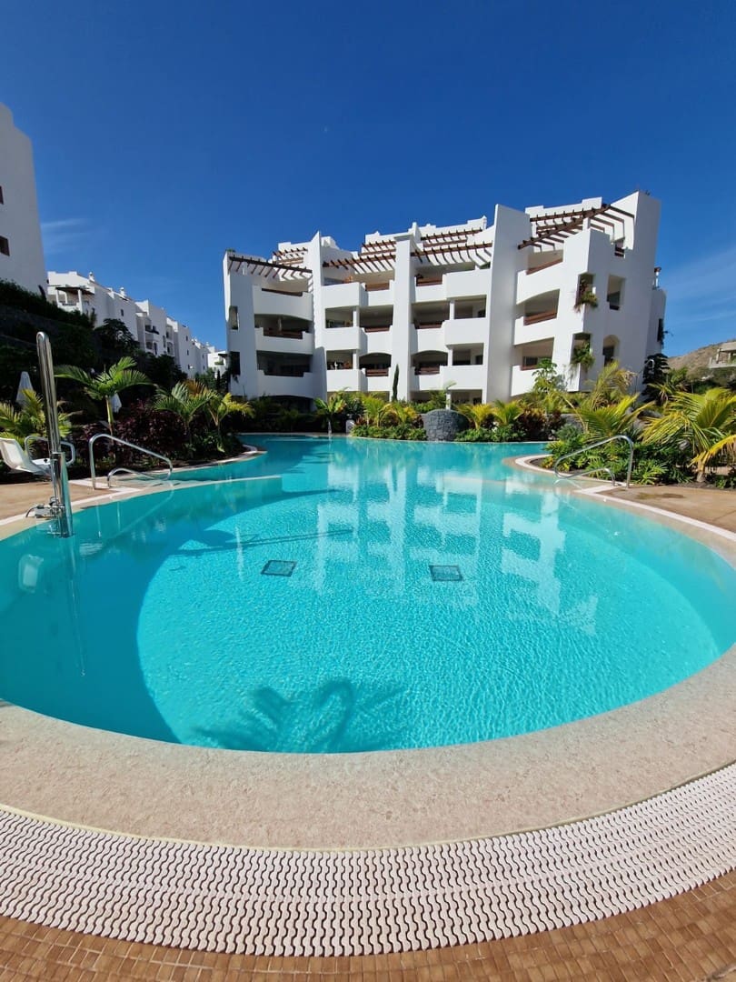 2 soveværelse Lejlighed til salg i Palm-Mar med swimmingpool - € 685.000 (Ref: 9353856)