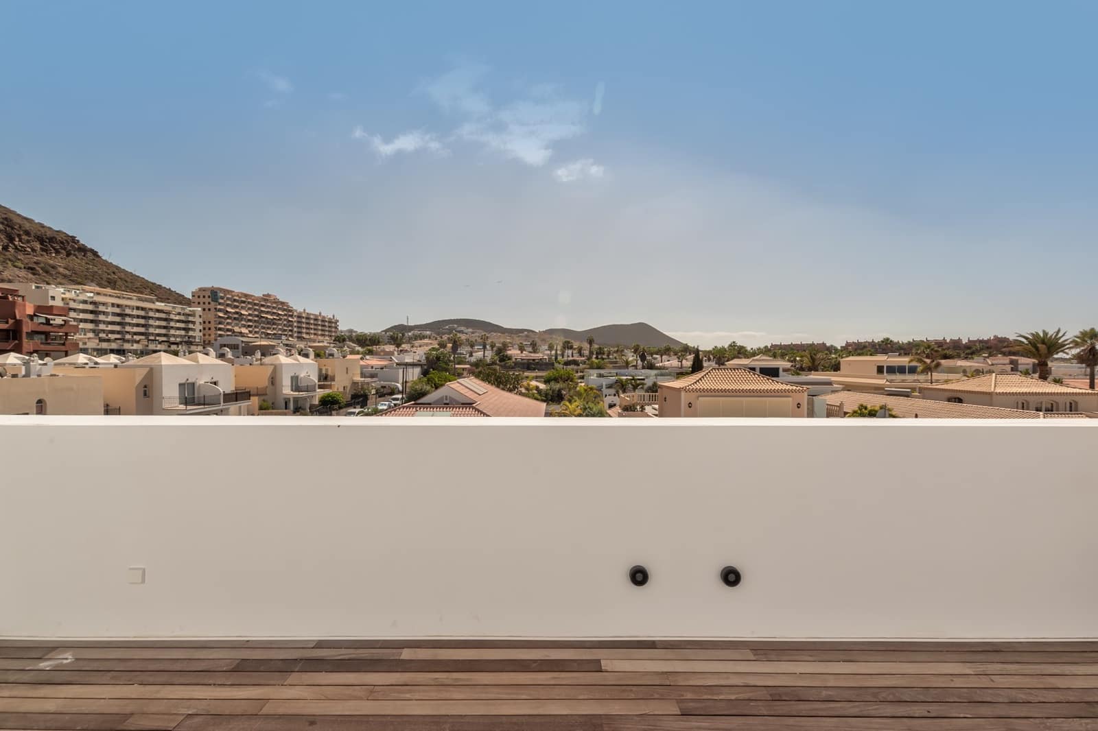 5 soveværelse Villa til salg i Palm-Mar med swimmingpool - € 2.850.000 (Ref: 9353859)