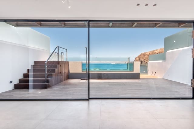 5 soveværelse Villa til salg i Palm-Mar, Arona med swimmingpool - € 2.850.000 (Ref: 9353859)