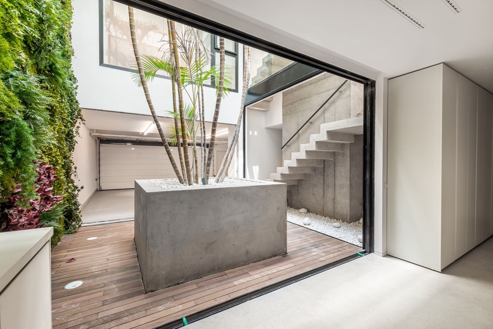 5 soveværelse Villa til salg i Palm-Mar med swimmingpool - € 2.850.000 (Ref: 9353859)