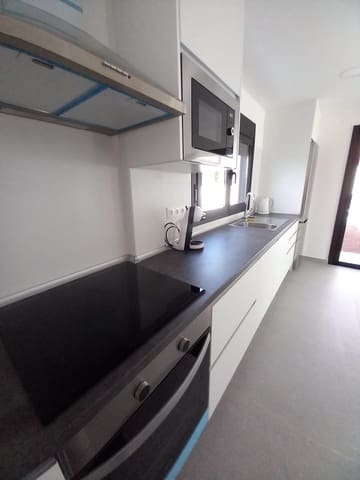 4 bedroom Villa for sale in San Miguel de Abona with pool - € 570,000 (Ref: 9353864)