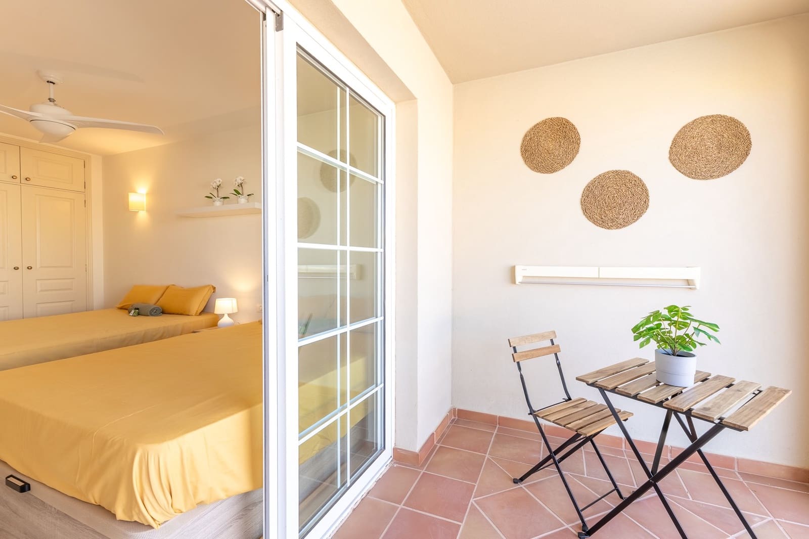 2 slaapkamer Appartement te koop in Palm-Mar met zwembad - € 476.000 (Ref: 9353870)