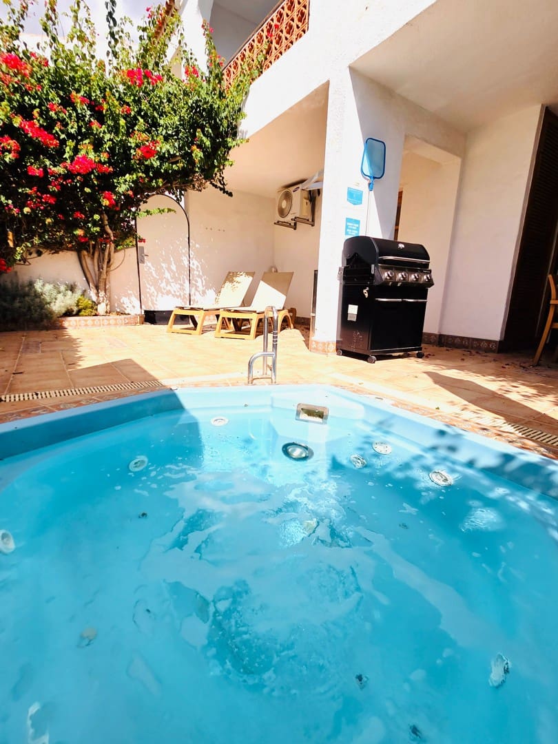 3 sypialnia Apartament na sprzedaż w Amarilla Golf z basenem - 395 000 € (Ref: 9353871)