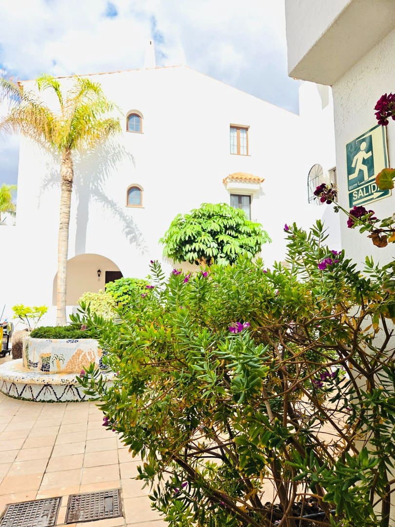 3 sypialnia Apartament na sprzedaż w Amarilla Golf z basenem - 395 000 € (Ref: 9353871)