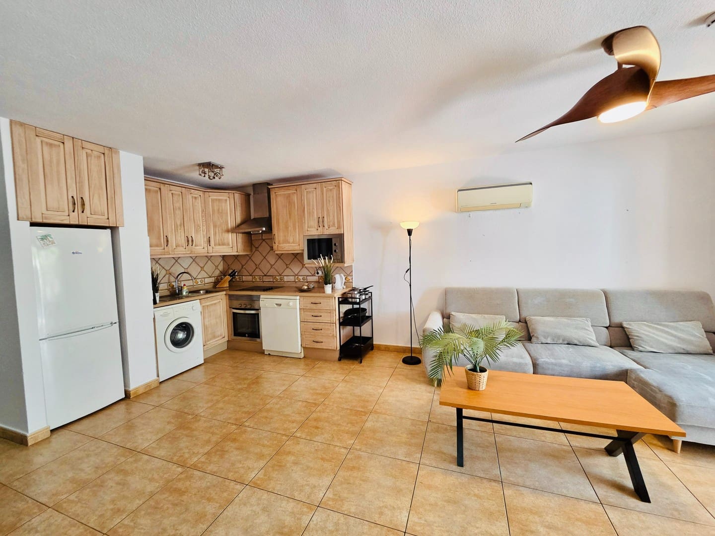 3 sypialnia Apartament na sprzedaż w Amarilla Golf z basenem - 395 000 € (Ref: 9353871)