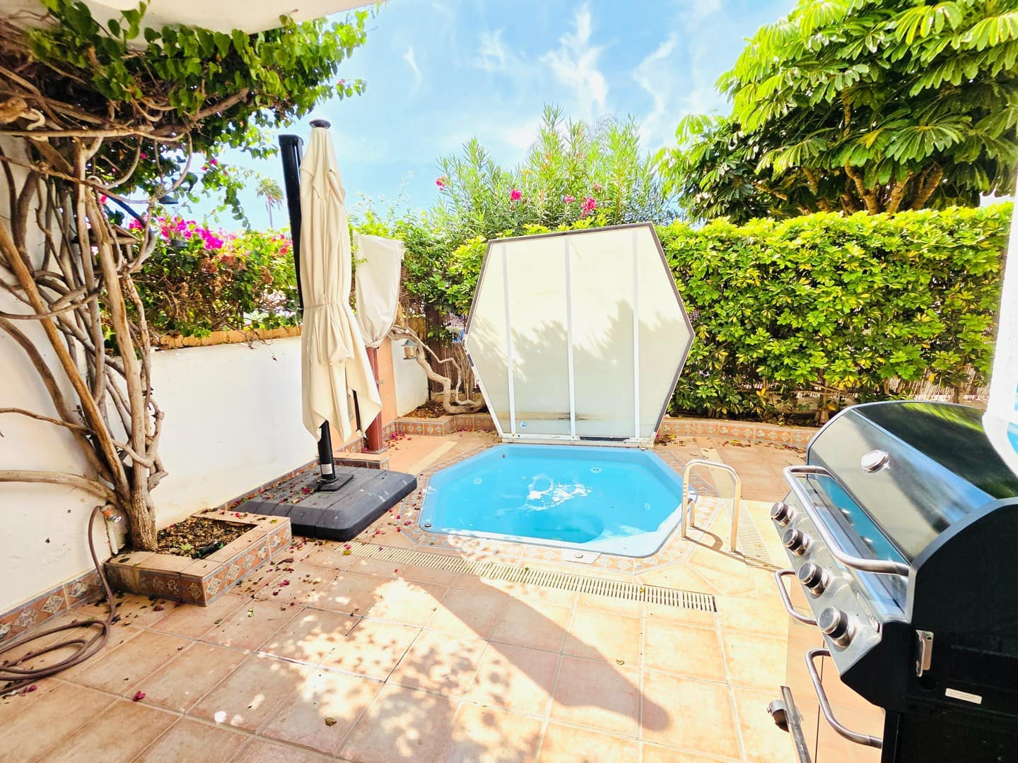 3 sypialnia Apartament na sprzedaż w Amarilla Golf z basenem - 395 000 € (Ref: 9353871)