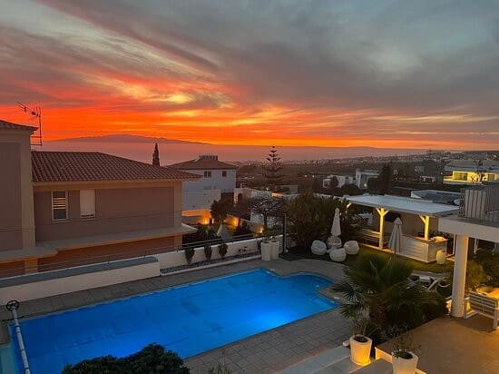 12 soveværelse Villa til salg i Callao Salvaje - Playa Paraíso, Adeje med swimmingpool - € 4.000.000 (Ref: 9353873)