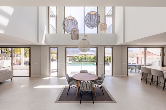 5 soverom Villa til salgs i La Caleta Adeje, Adeje med svømmebasseng - € 4 750 000 (Ref: 9353874)