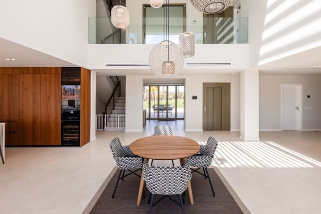 5 soverom Villa til salgs i La Caleta Adeje, Adeje med svømmebasseng - € 4 750 000 (Ref: 9353874)