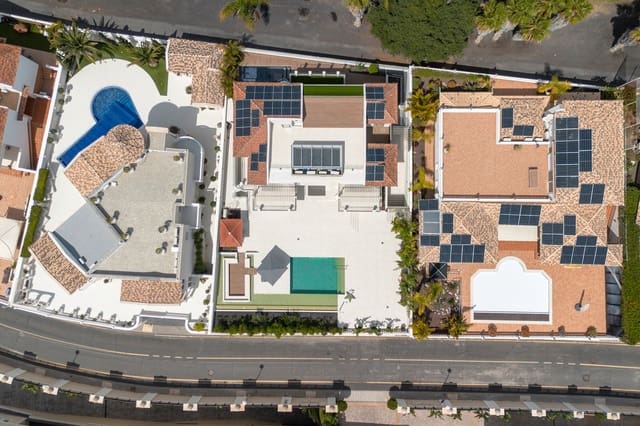 5 soverom Villa til salgs i La Caleta Adeje, Adeje med svømmebasseng - € 4 750 000 (Ref: 9353874)