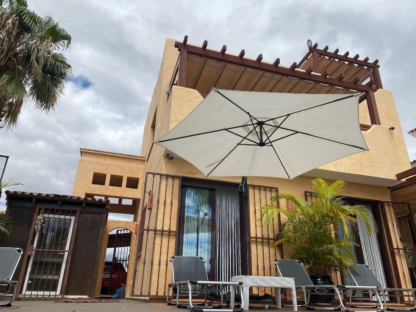 4 slaapkamer Villa te koop in San Miguel de Abona met zwembad - € 780.000 (Ref: 9353878)