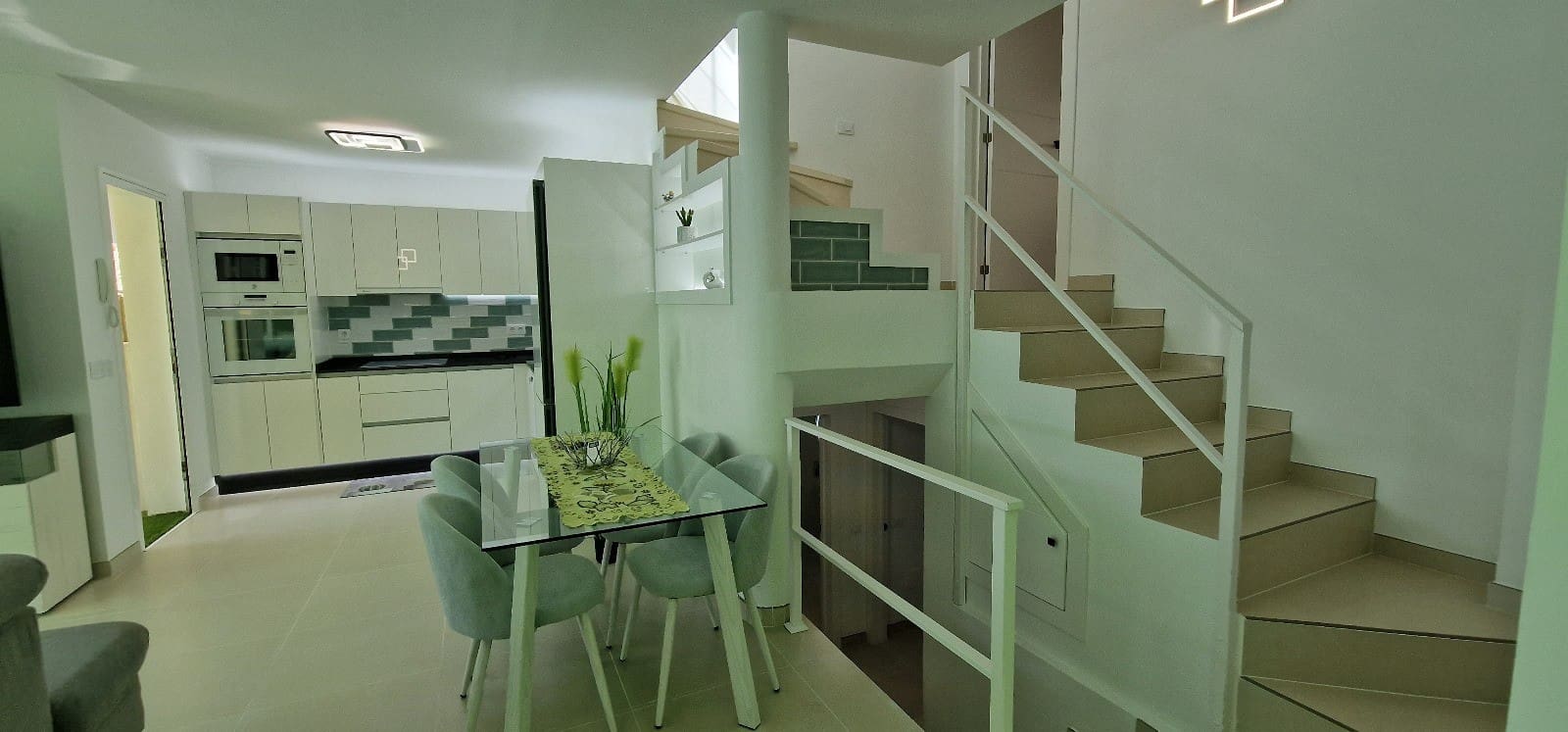 3 slaapkamer Villa te koop in Palm-Mar met zwembad - € 665.000 (Ref: 9353879)