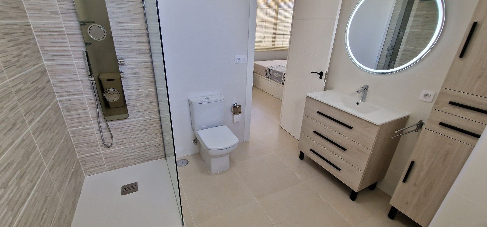 3 slaapkamer Villa te koop in Palm-Mar met zwembad - € 665.000 (Ref: 9353879)