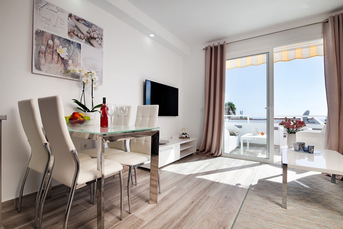 Apartamento de 1 habitación en San Eugenio en venta con piscina - 275.000 € (Ref: 9353881)