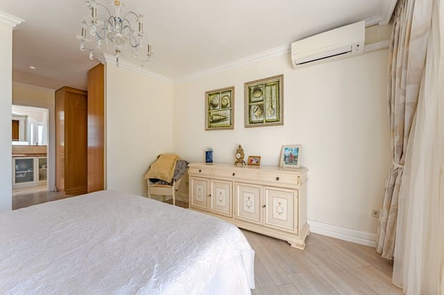 5 soveværelse Villa til salg i Casco Urbano, Adeje med swimmingpool - € 4.990.000 (Ref: 9353884)