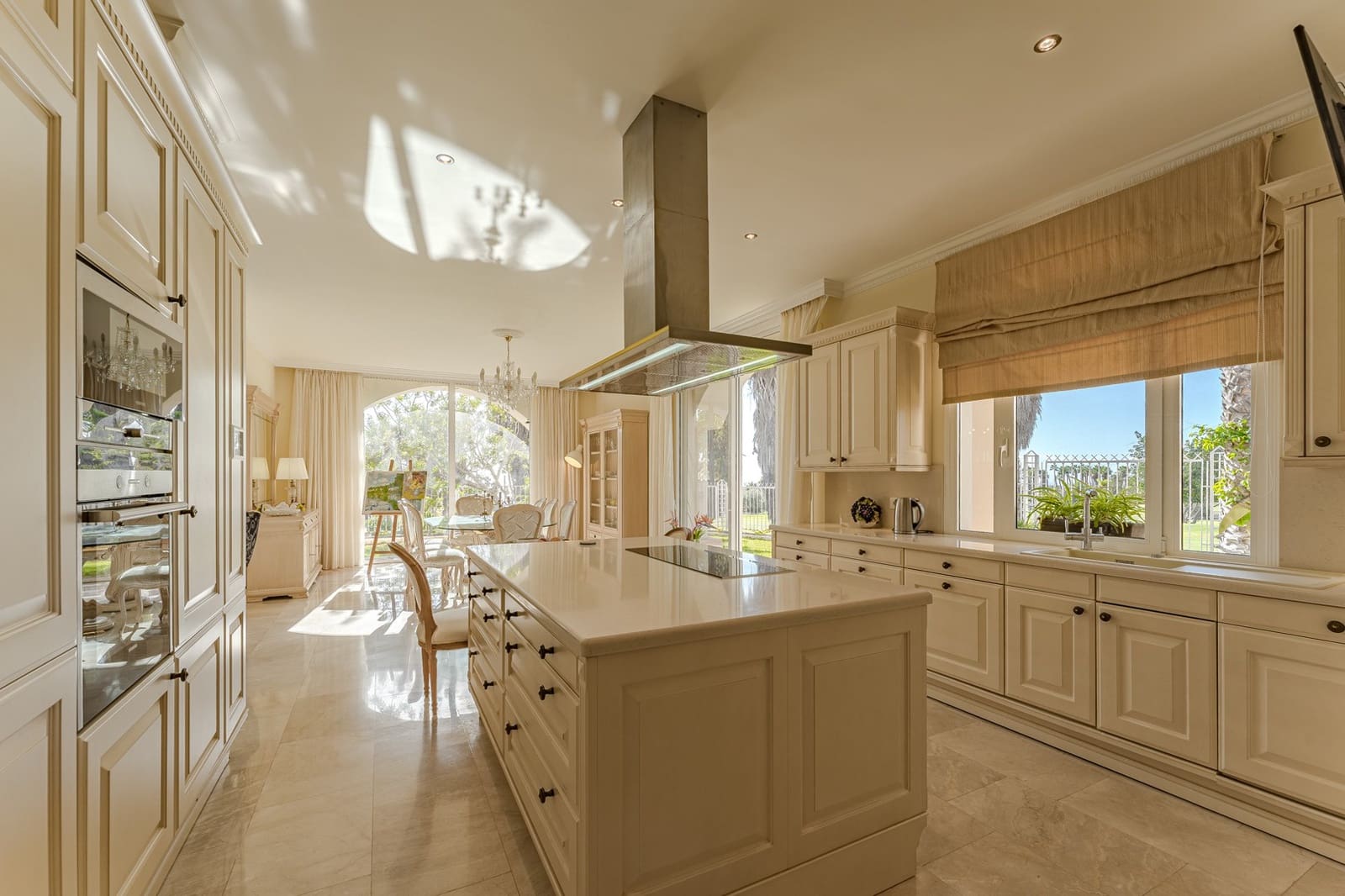 5 soveværelse Villa til salg i Adeje med swimmingpool - € 4.990.000 (Ref: 9353884)