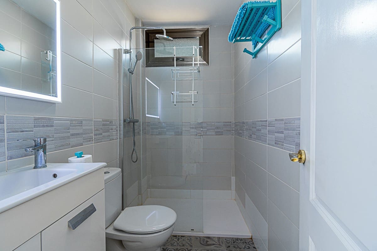 Ático de 2 habitaciones en Adeje en venta con piscina - 375.000 € (Ref: 9353889)