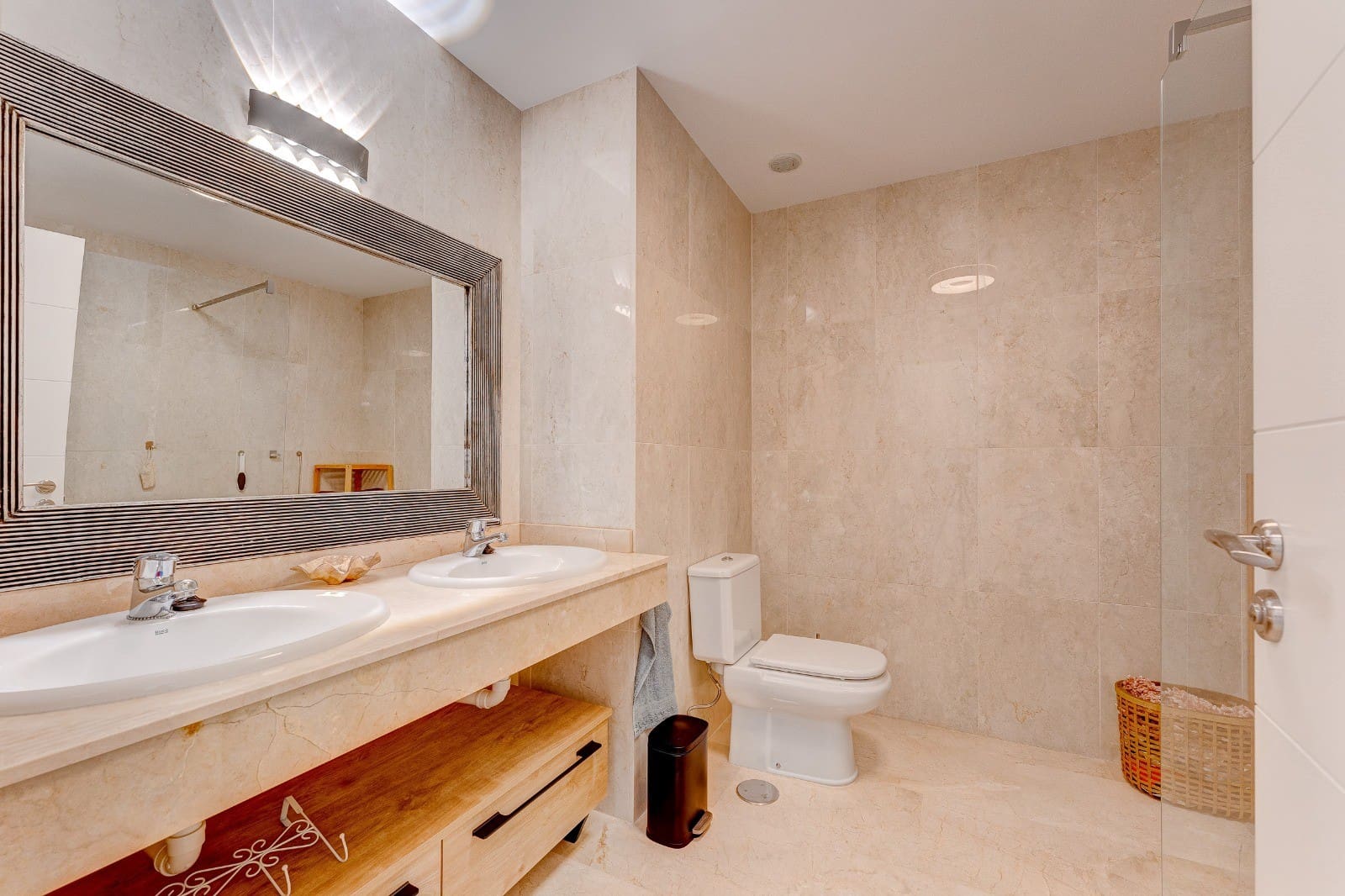 2 sypialnia Apartament na sprzedaż w La Caleta Adeje z basenem - 715 000 € (Ref: 9353891)