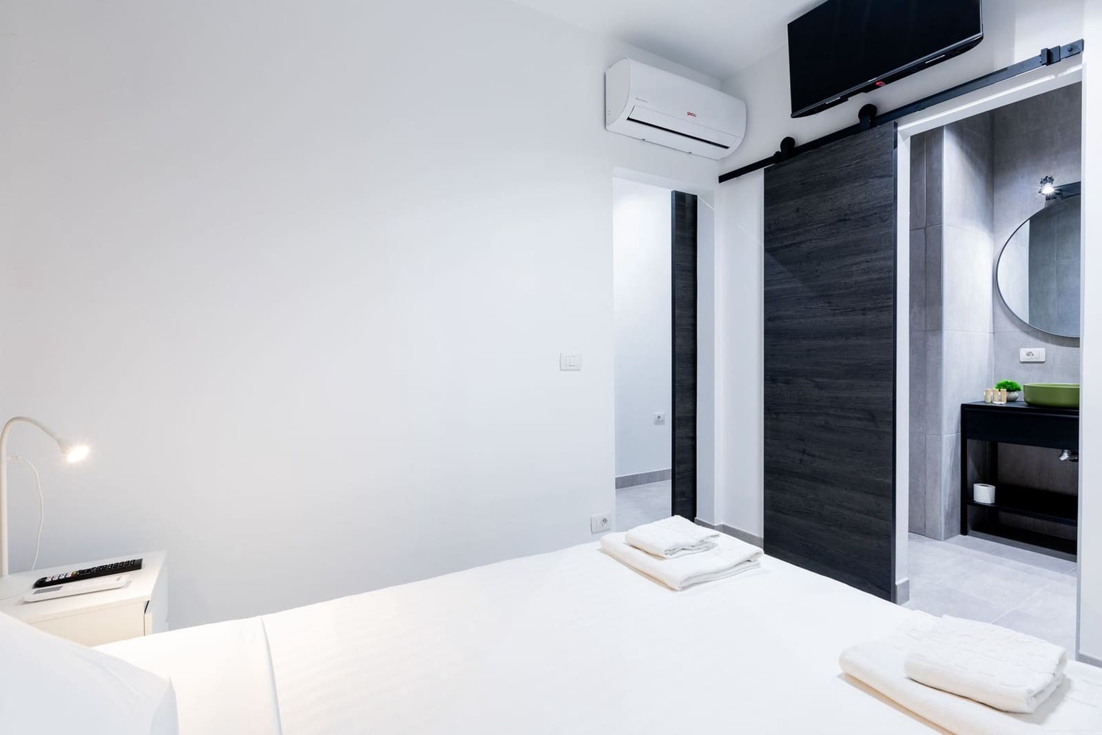 2 slaapkamer Appartement te koop in Adeje met zwembad - € 298.000 (Ref: 9353893)