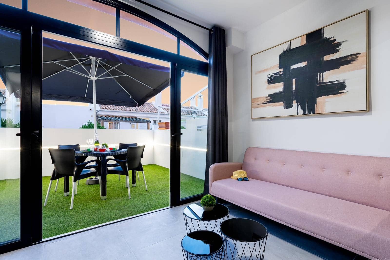 2 slaapkamer Appartement te koop in Adeje met zwembad - € 298.000 (Ref: 9353893)