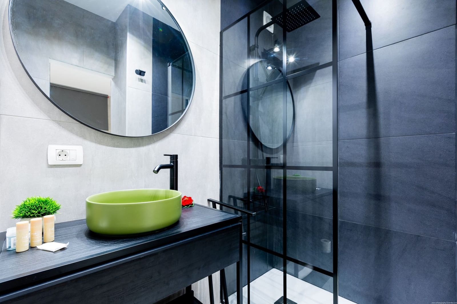 2 slaapkamer Appartement te koop in Adeje met zwembad - € 298.000 (Ref: 9353893)