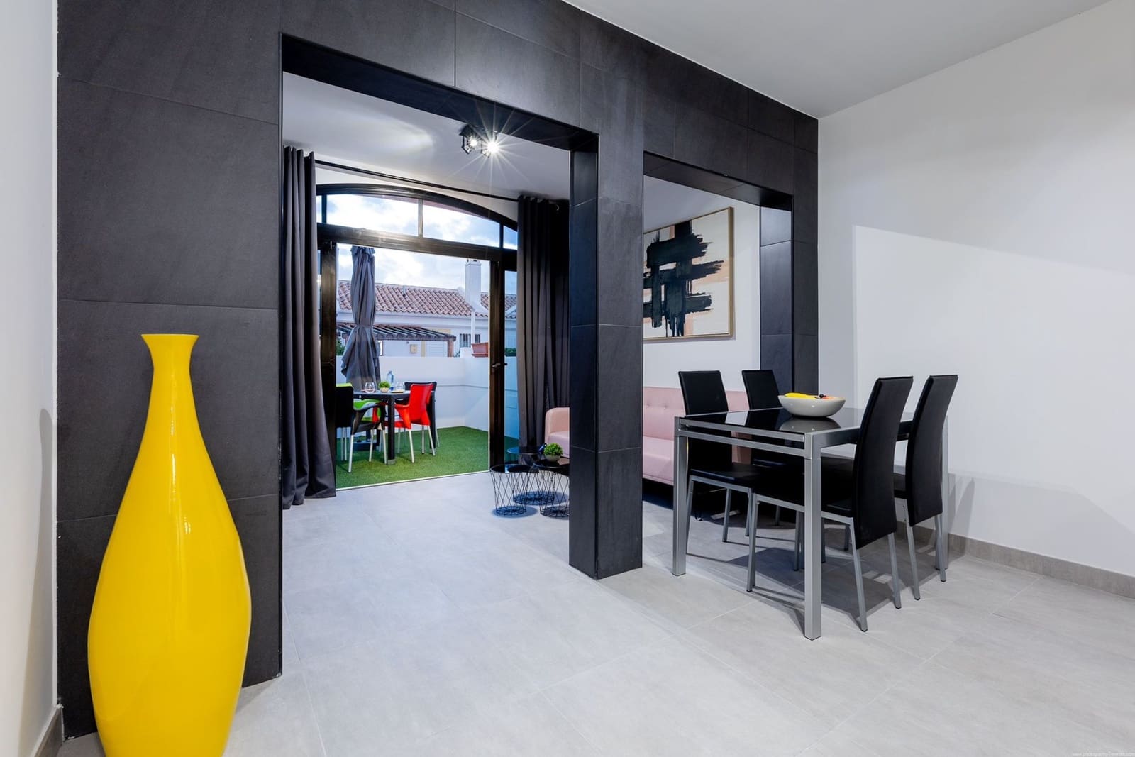 2 slaapkamer Appartement te koop in Adeje met zwembad - € 298.000 (Ref: 9353893)