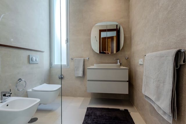 5 slaapkamer Villa te koop in La Caleta Adeje, Adeje met zwembad - € 6.150.000 (Ref: 9353895)