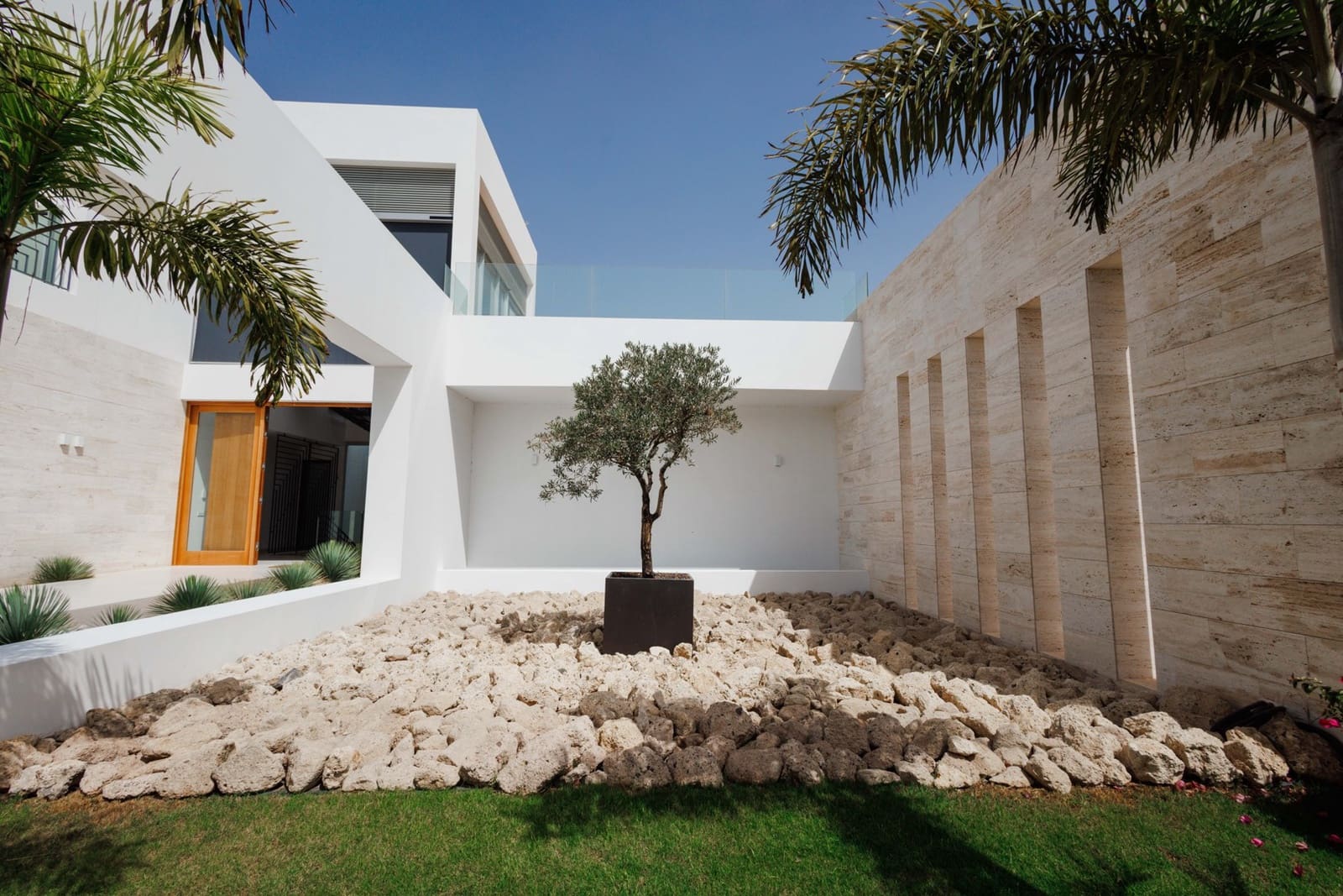 5 soverom Villa til salgs i La Caleta Adeje med svømmebasseng - € 6 150 000 (Ref: 9353895)