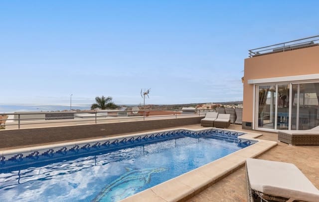 3 slaapkamer Villa te koop in Playa de Fañabé Alto, Adeje met zwembad - € 1.100.000 (Ref: 9378031)