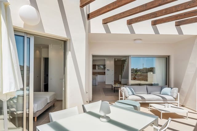 3 slaapkamer Appartement te koop in Palm-Mar, Arona met zwembad - € 795.000 (Ref: 9378032)