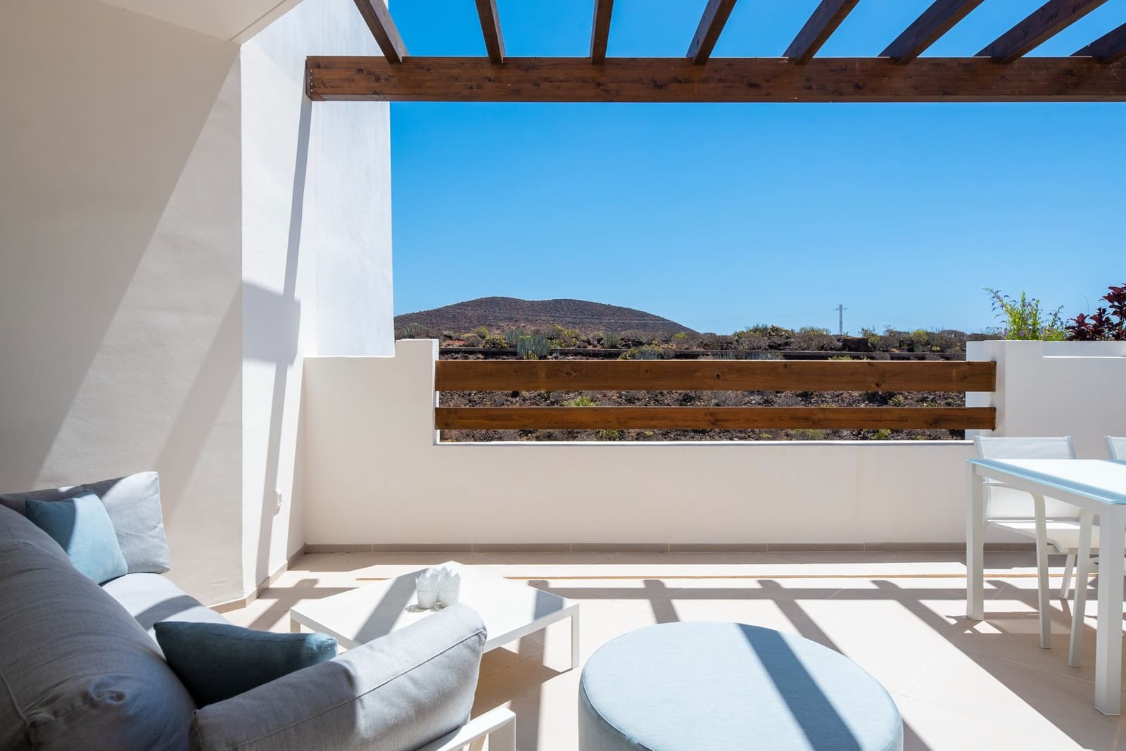 3 slaapkamer Appartement te koop in Palm-Mar met zwembad - € 795.000 (Ref: 9378032)