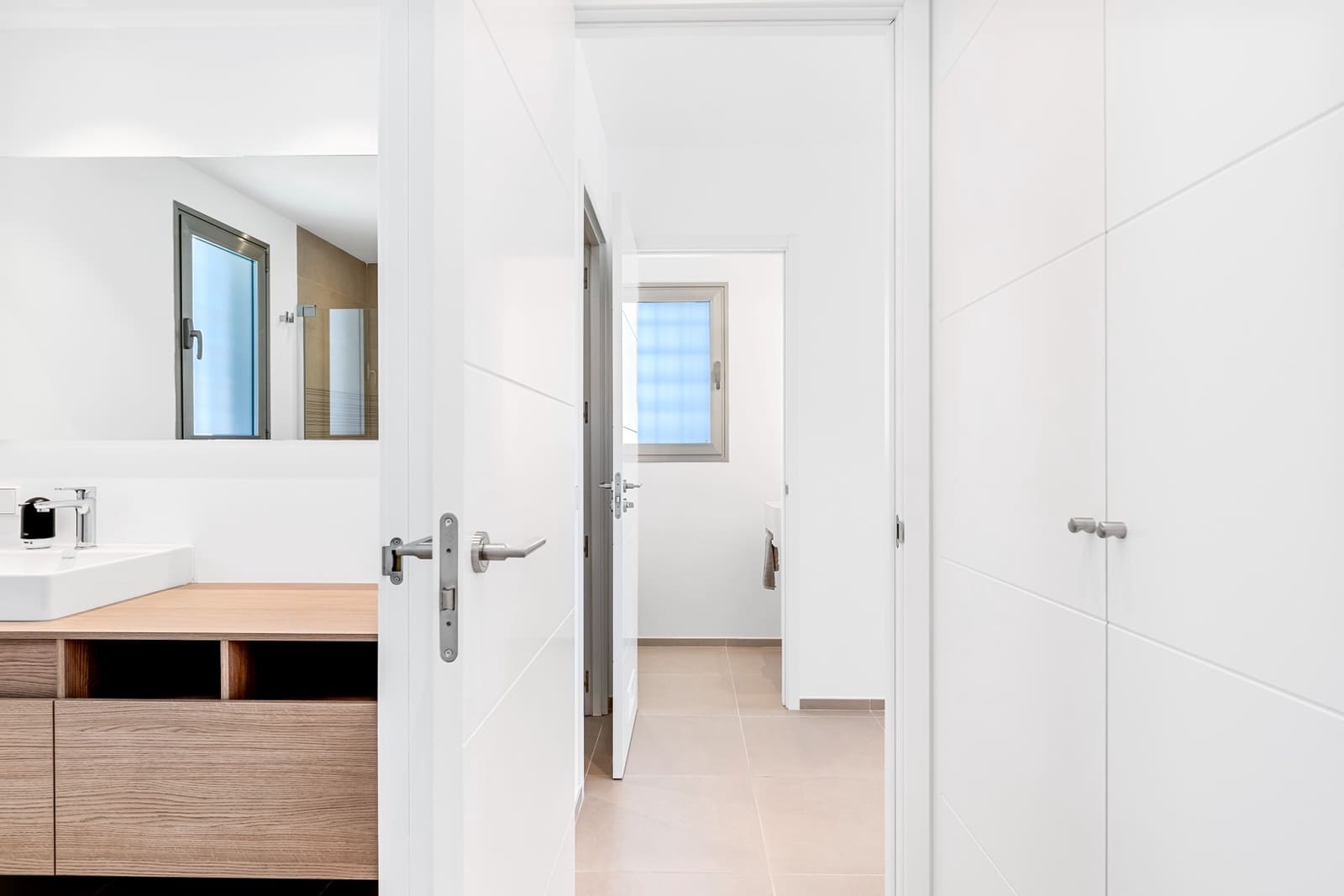 3 slaapkamer Appartement te koop in Palm-Mar met zwembad - € 795.000 (Ref: 9378032)