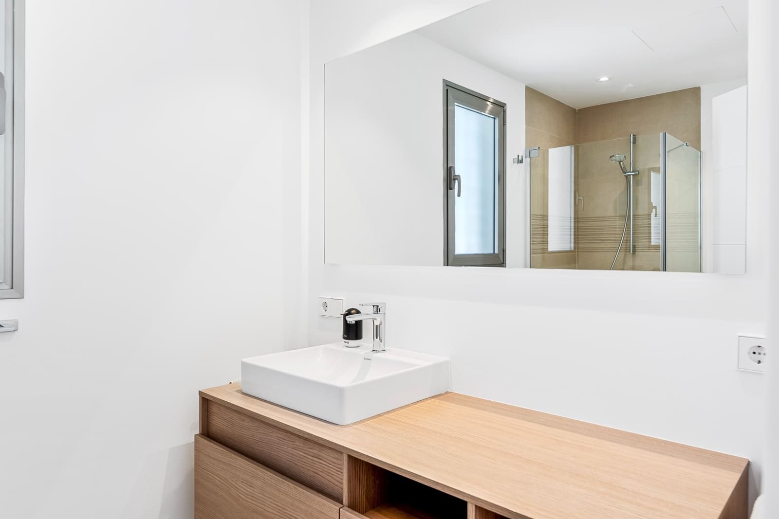 3 slaapkamer Appartement te koop in Palm-Mar met zwembad - € 795.000 (Ref: 9378032)