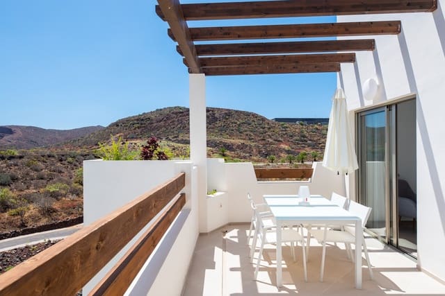 3 slaapkamer Appartement te koop in Palm-Mar, Arona met zwembad - € 795.000 (Ref: 9378032)