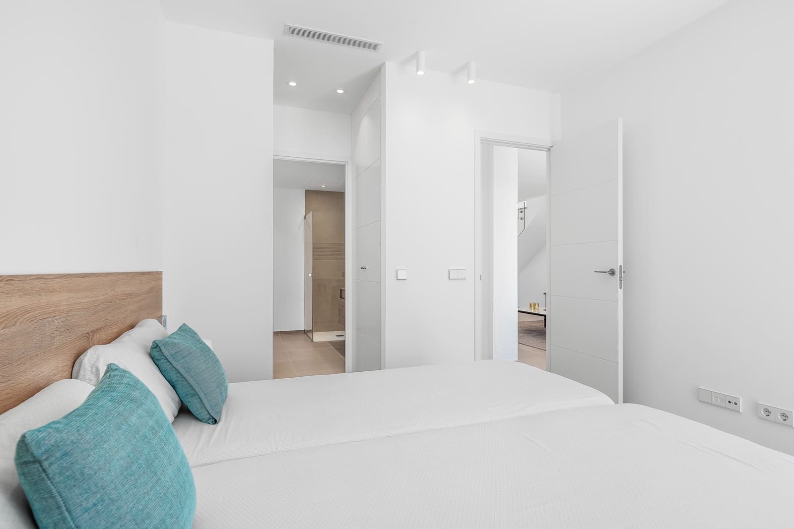 3 slaapkamer Appartement te koop in Palm-Mar met zwembad - € 795.000 (Ref: 9378032)