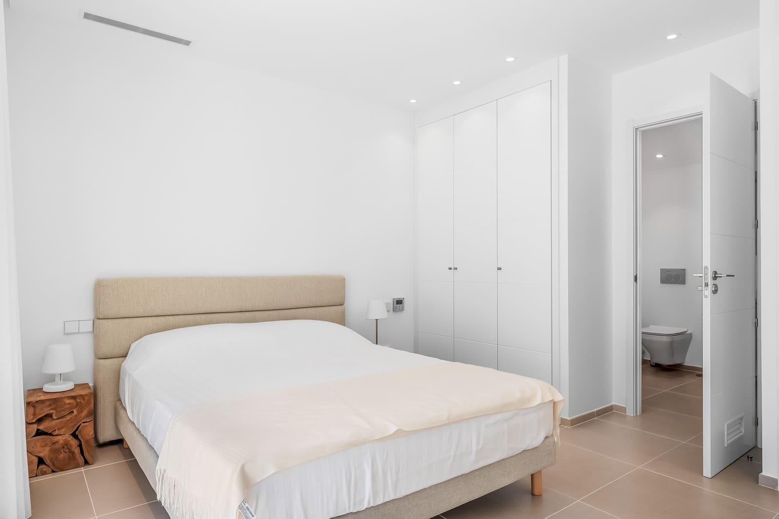 3 slaapkamer Appartement te koop in Palm-Mar met zwembad - € 795.000 (Ref: 9378032)