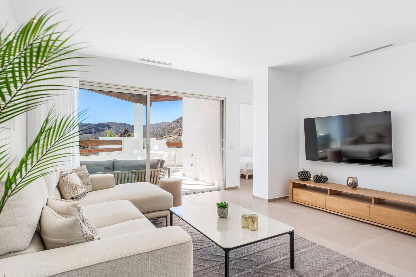 3 slaapkamer Appartement te koop in Palm-Mar met zwembad - € 795.000 (Ref: 9378032)