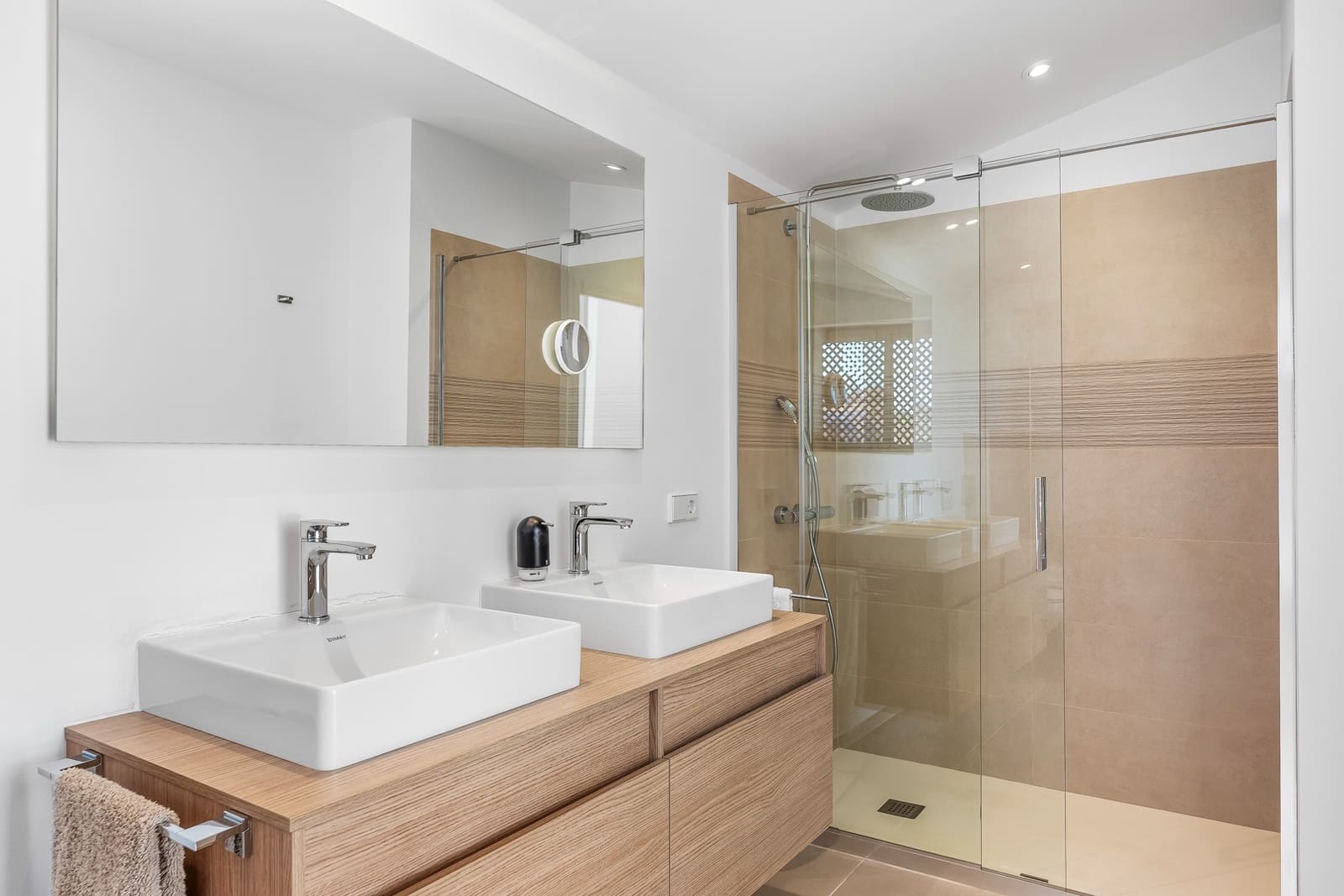 3 slaapkamer Appartement te koop in Palm-Mar met zwembad - € 795.000 (Ref: 9378032)