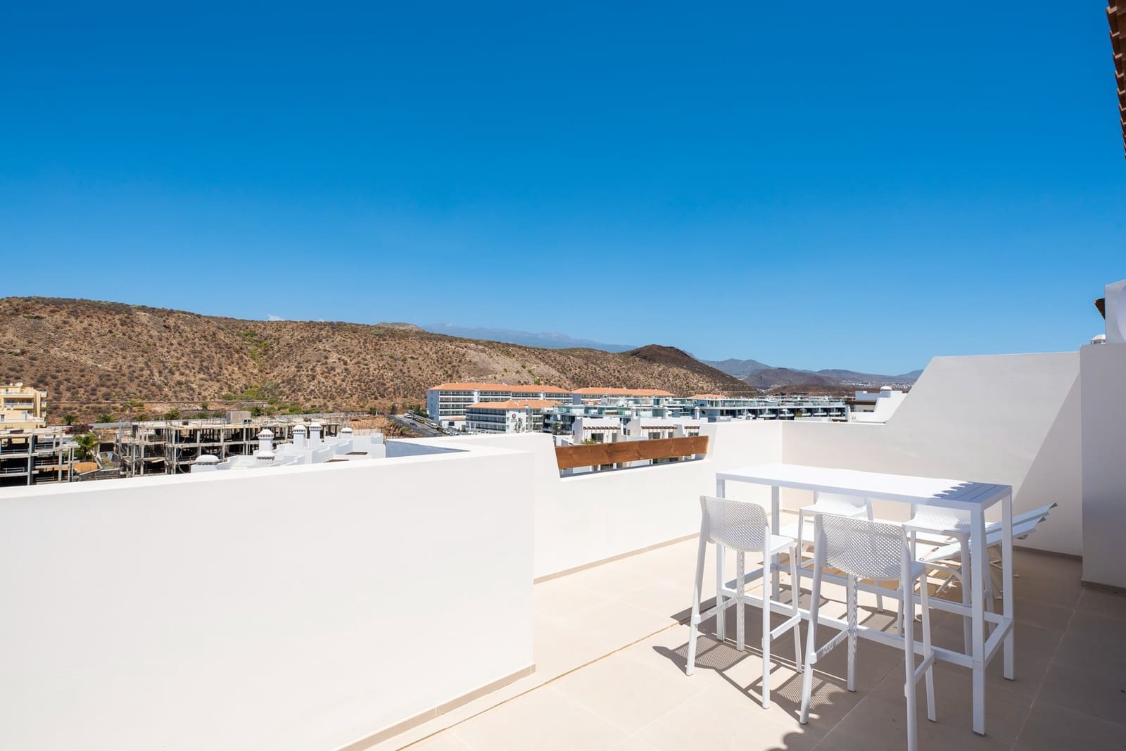 3 slaapkamer Appartement te koop in Palm-Mar met zwembad - € 795.000 (Ref: 9378032)