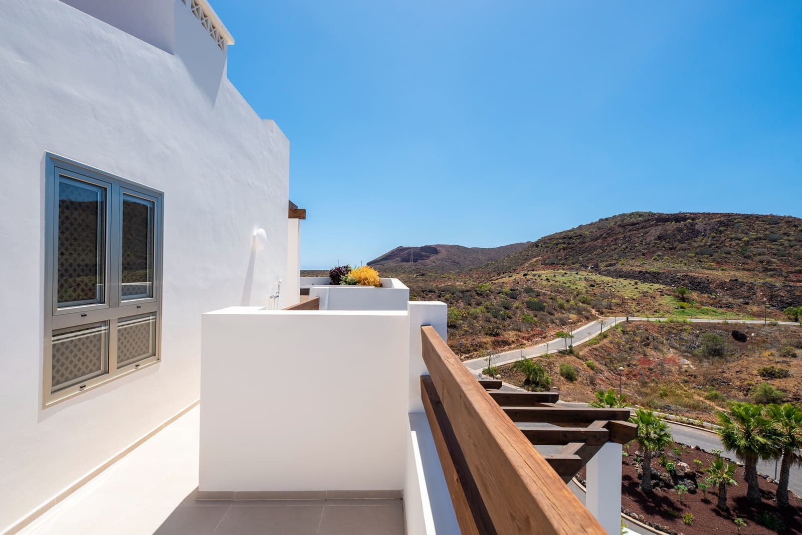 3 slaapkamer Appartement te koop in Palm-Mar met zwembad - € 795.000 (Ref: 9378032)