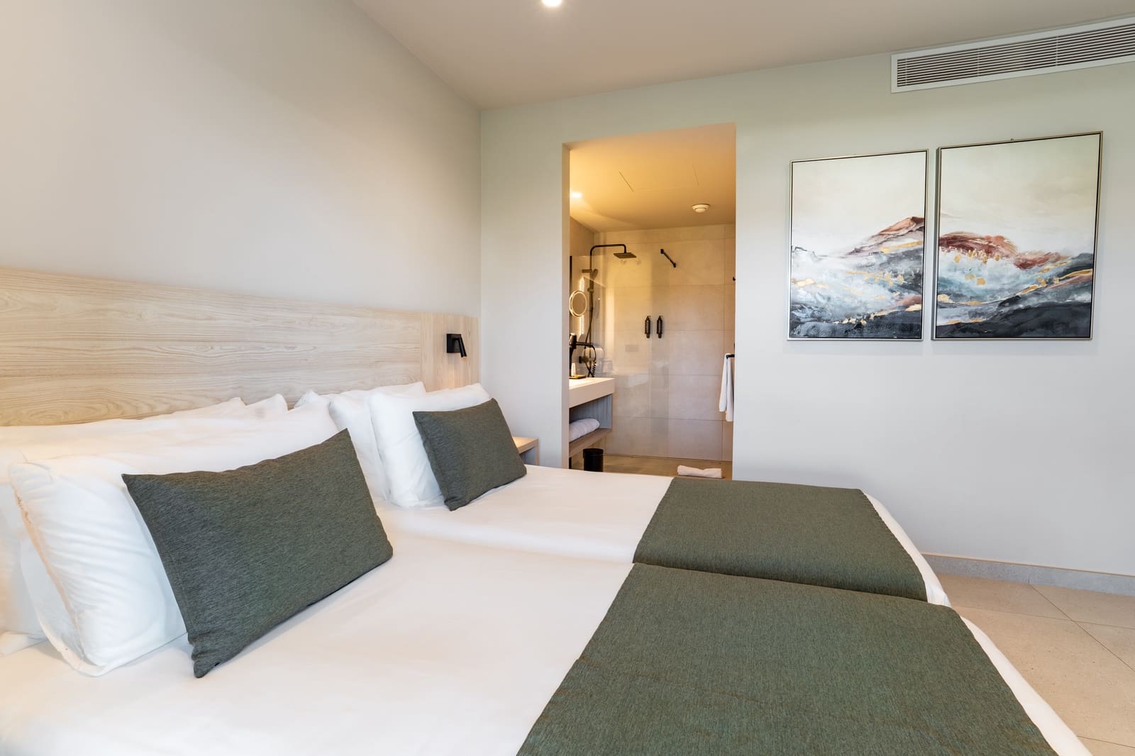 1 slaapkamer Appartement te koop in San Miguel de Abona met zwembad garage - € 349.000 (Ref: 9476186)