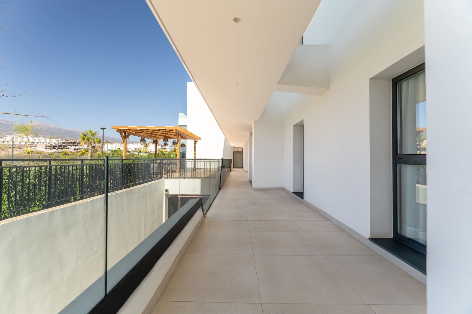 1 slaapkamer Appartement te koop in San Miguel de Abona met zwembad garage - € 349.000 (Ref: 9476186)