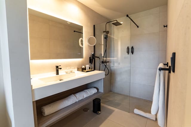 1 slaapkamer Appartement te koop in San Miguel de Abona met zwembad garage - € 349.000 (Ref: 9476186)