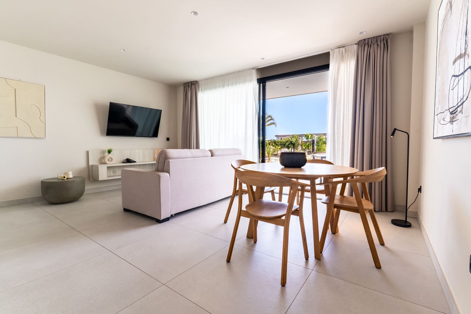 1 slaapkamer Appartement te koop in San Miguel de Abona met zwembad garage - € 349.000 (Ref: 9476186)