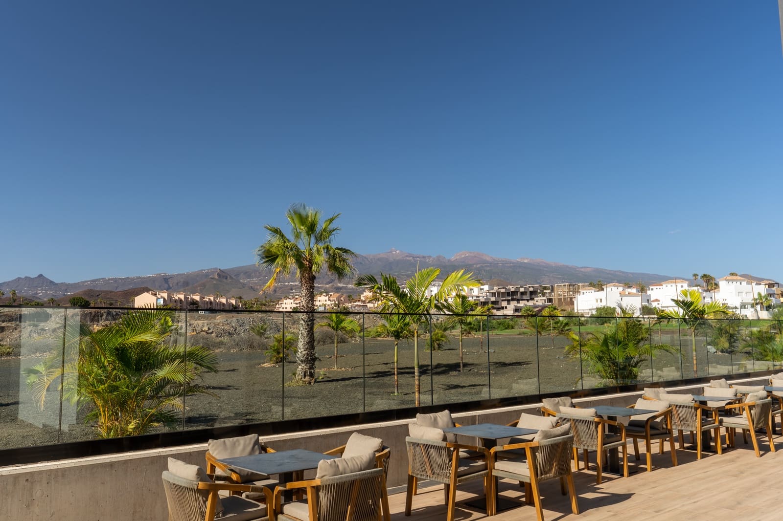 1 slaapkamer Appartement te koop in San Miguel de Abona met zwembad garage - € 349.000 (Ref: 9476186)