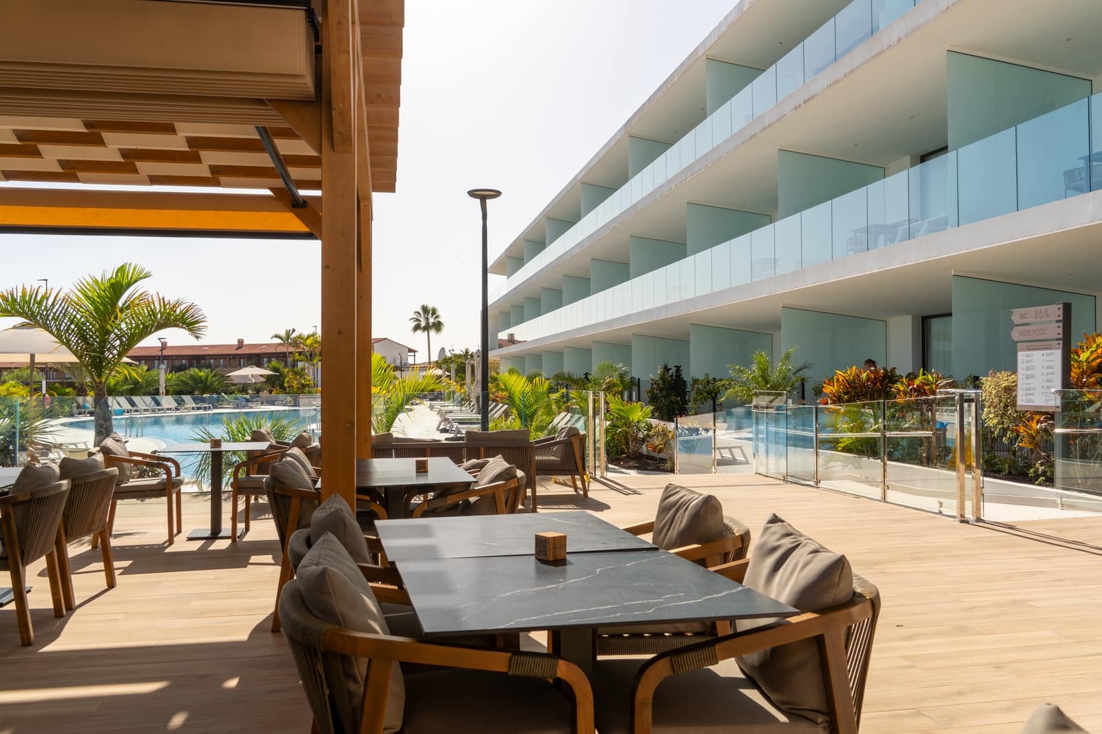 1 slaapkamer Appartement te koop in San Miguel de Abona met zwembad garage - € 349.000 (Ref: 9476186)