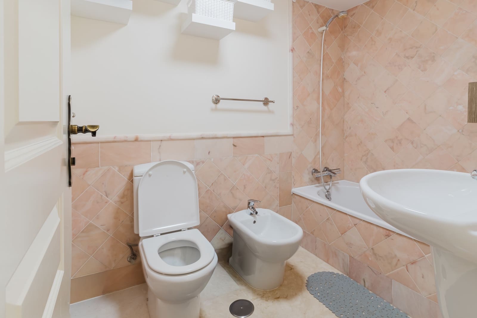 2 bedroom Apartment for sale in Palm-Mar with pool garage - € 459,000 (Ref: 9477043)