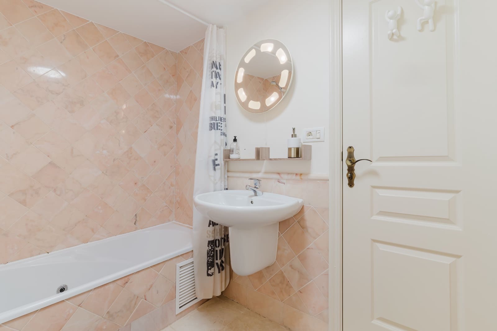 2 bedroom Apartment for sale in Palm-Mar with pool garage - € 459,000 (Ref: 9477043)