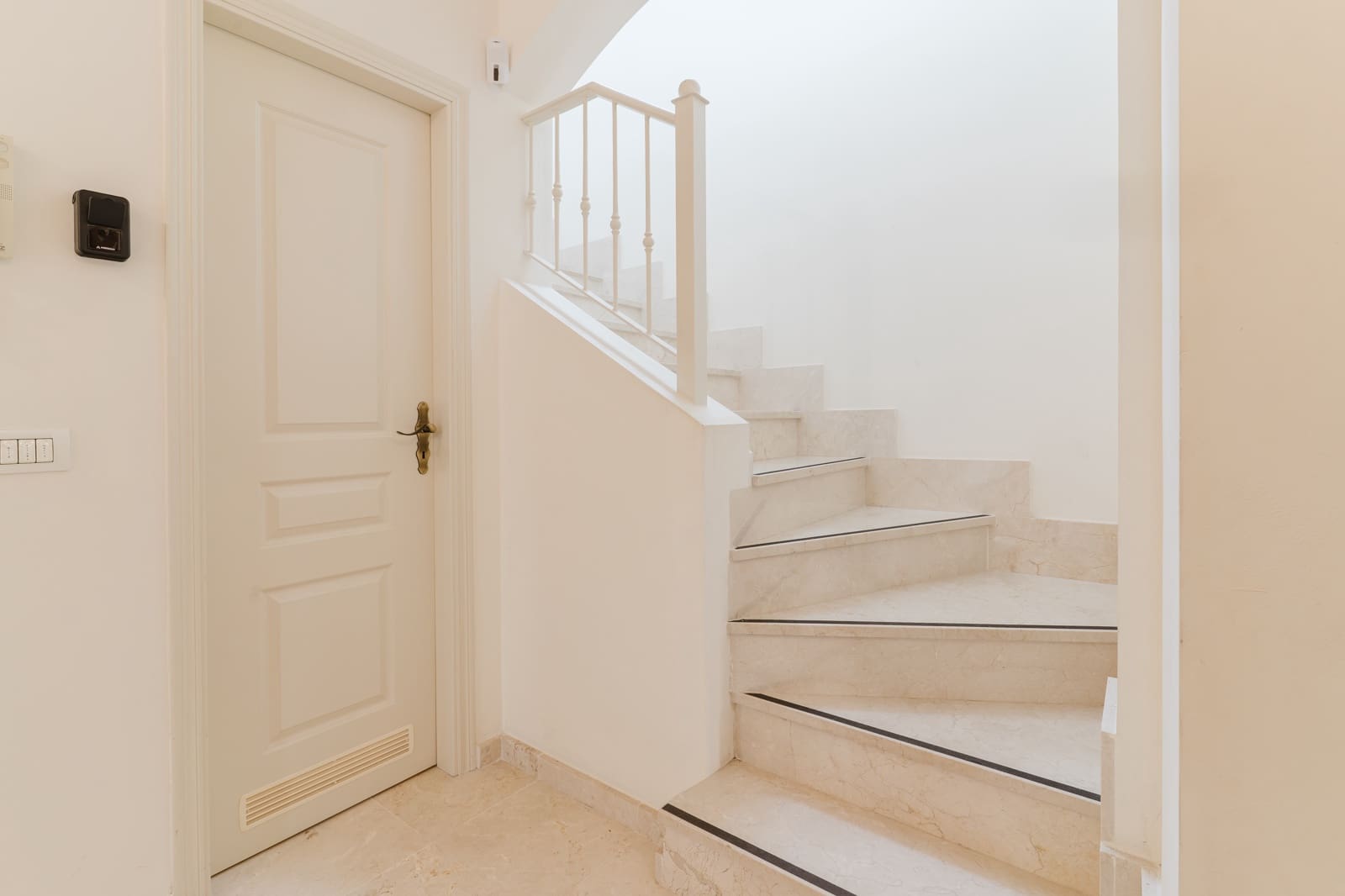 2 bedroom Apartment for sale in Palm-Mar with pool garage - € 459,000 (Ref: 9477043)