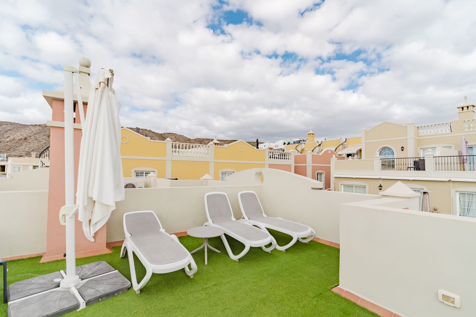 2 bedroom Apartment for sale in Palm-Mar with pool garage - € 459,000 (Ref: 9477043)